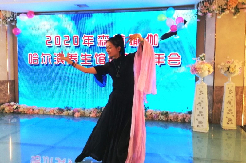 王玉媛表演的舞蹈《禅》。