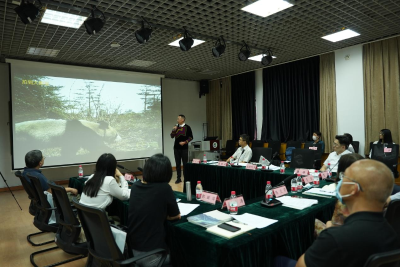 （赤惹阿家在自然资源部首个全国生态日主题“绿水青山就是金山银山”的活动上分享经验）