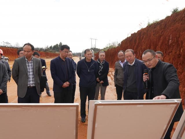 解天云等区委领导到越州调研工业园区建设-曲靖市麒麟