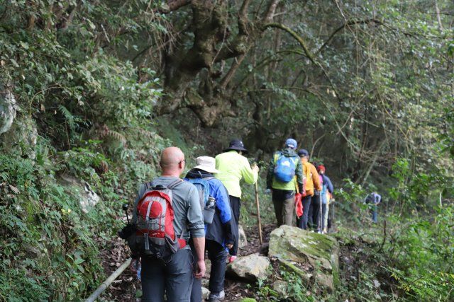 沿著茶馬古道穿山越嶺1.JPG