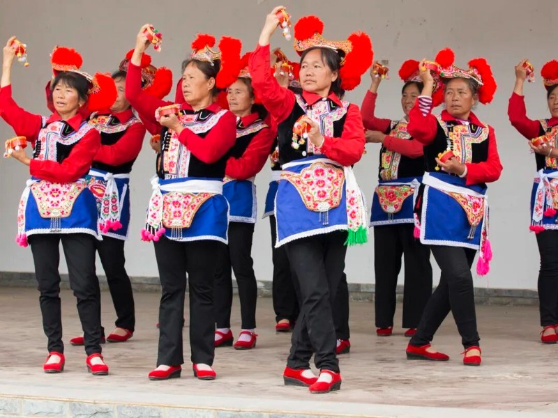 煙盒舞表演。孟祝斌 攝