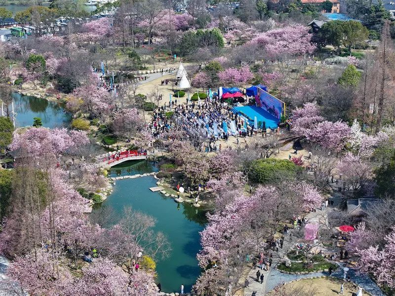 太湖鼋头渚景区（季春鹏 摄）