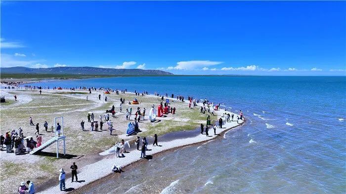 青海湖（青海日报 供图）