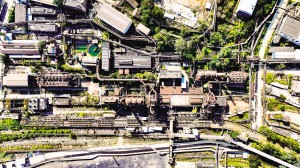     俯瞰昆鋼本部老廠區(qū)。