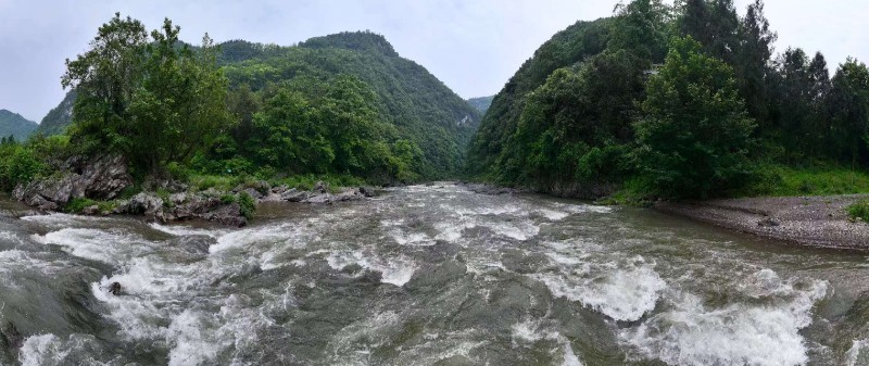 赤水河威信段。蘭波 攝
