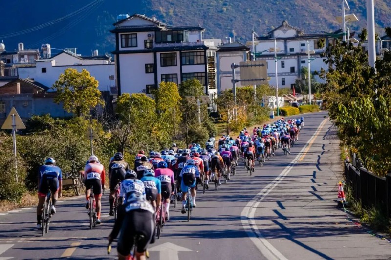 2024中國公路自行車職業(yè)聯(lián)賽。組委會 供圖