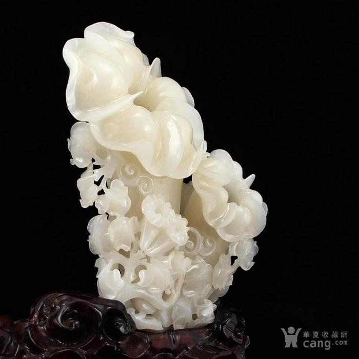 華夏清代和田玉喇叭花像