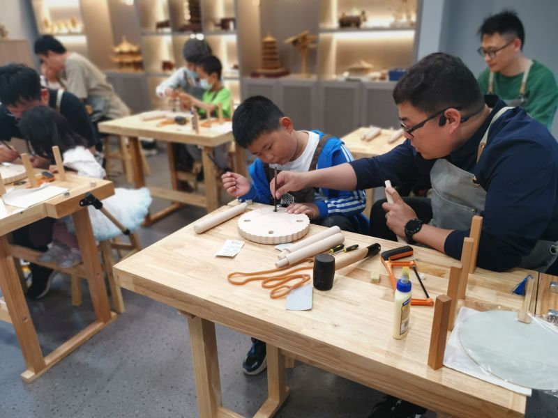 寻龙集市、京作家具联展……这里的 “老非遗新国潮”，超有意思！ (7).jpg