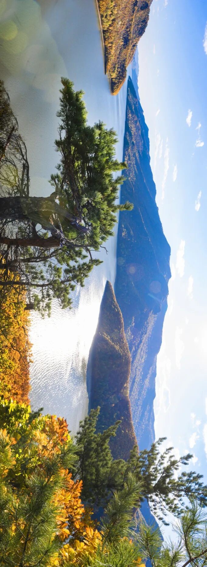 莲花湖.三峡五湾六大岛屿.jpg