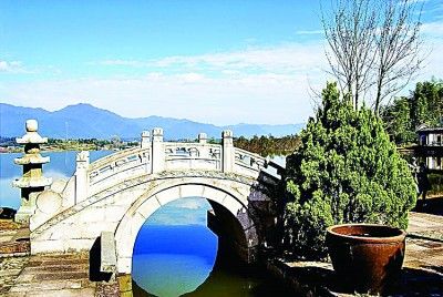 陶淵明《歸園田居》與中國鄉村美學