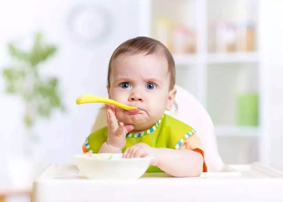 婴儿吃辅食顺序表（ 添加辅食的最佳时间）-幼儿百科-魔术铺