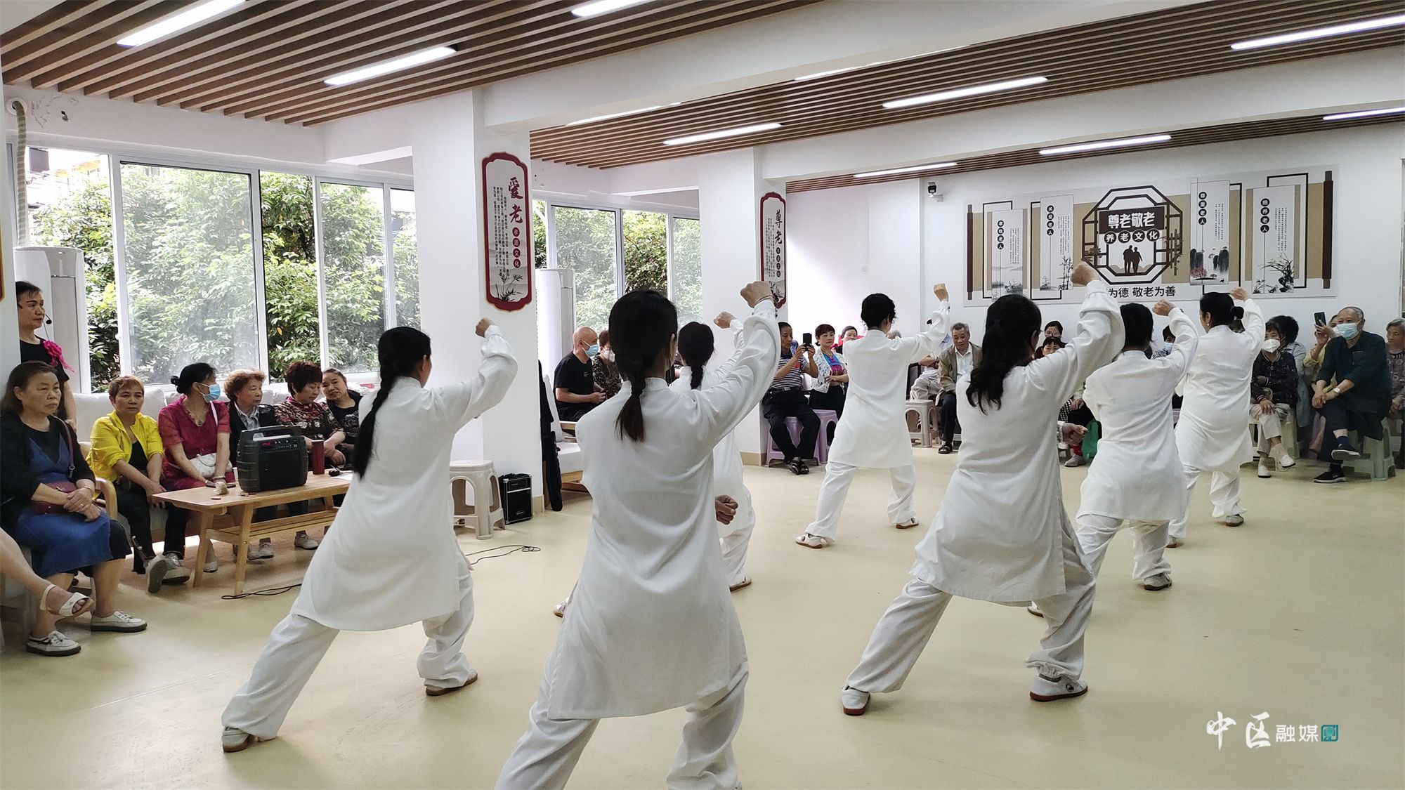 “家门口”养老！今日，市中区这个综合为老服务中心正式投入运营 - 关注森林