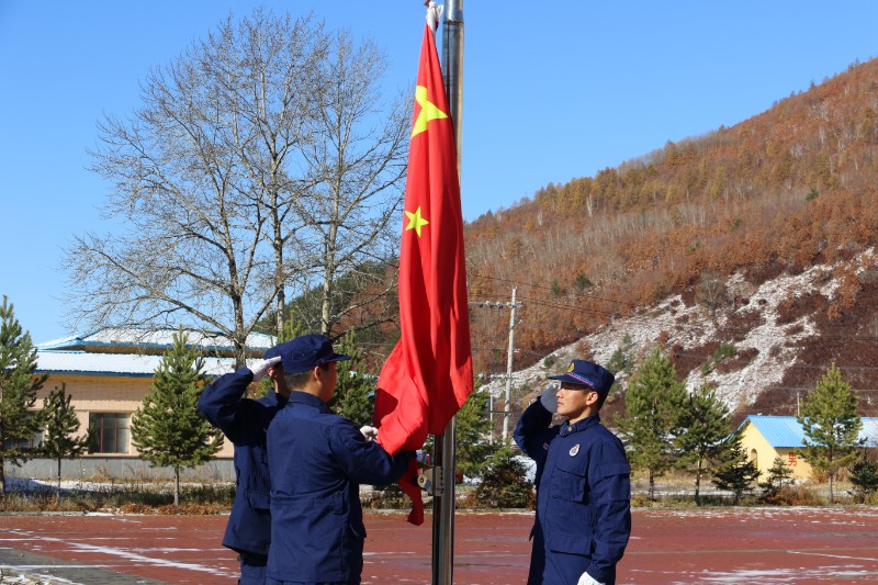 吉文森工公司与吉文中学携手共筑绿色防线——秋季森林防火知识进校园活动圆满举行 (8)