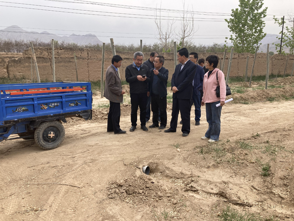 甘肃省种苗管理站调研检查兰州市红古区种苗管理工作照片1