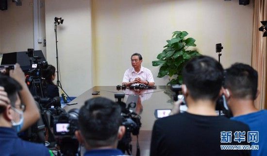 (圖文互動)(1)嚴格防控是關鍵——鐘南山談香港疫情防控形勢