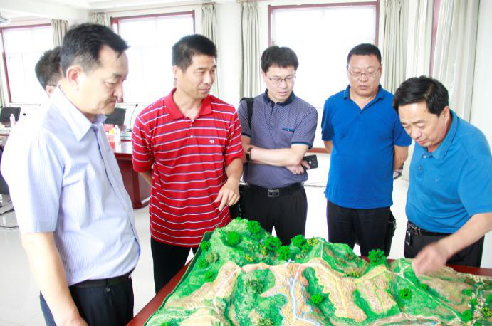沈阳农业大学两个基地在喀左县山杏国家林木种质资源库落户