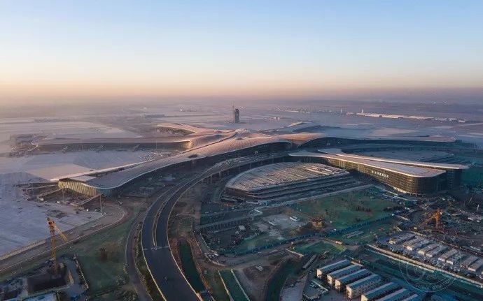扎哈遗作!狂砸800亿的北京大兴机场建成,被评为"新世界七大奇迹"之首