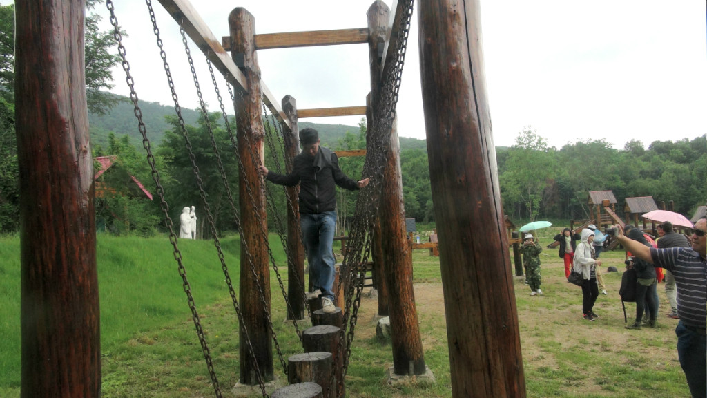 http://pic1.arkoo.com/xhat/picture/p18r131cvgl1pmgq1buj1b6q16eo8.JPG