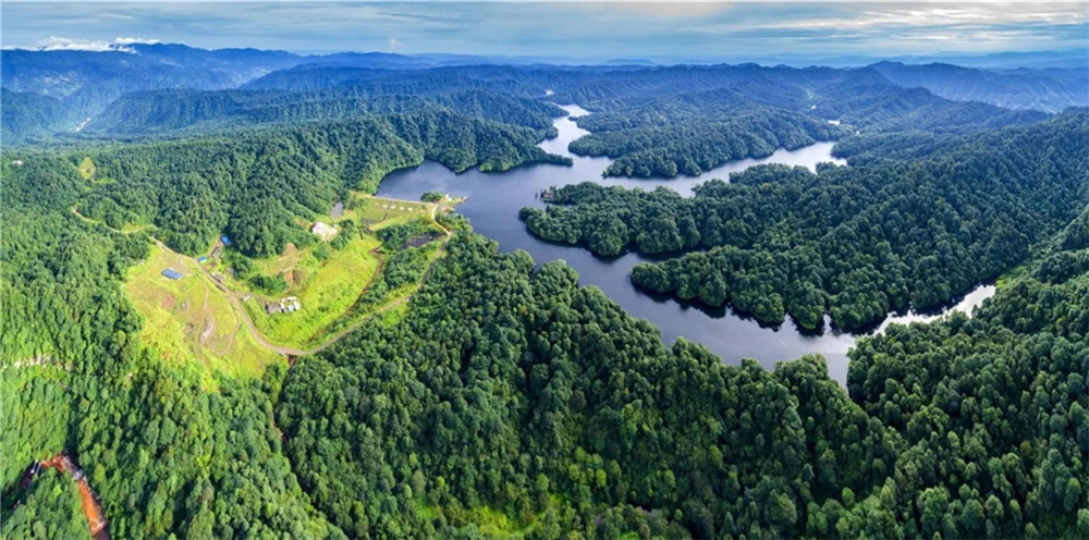 生态云南金沙江畔春来江水绿如蓝