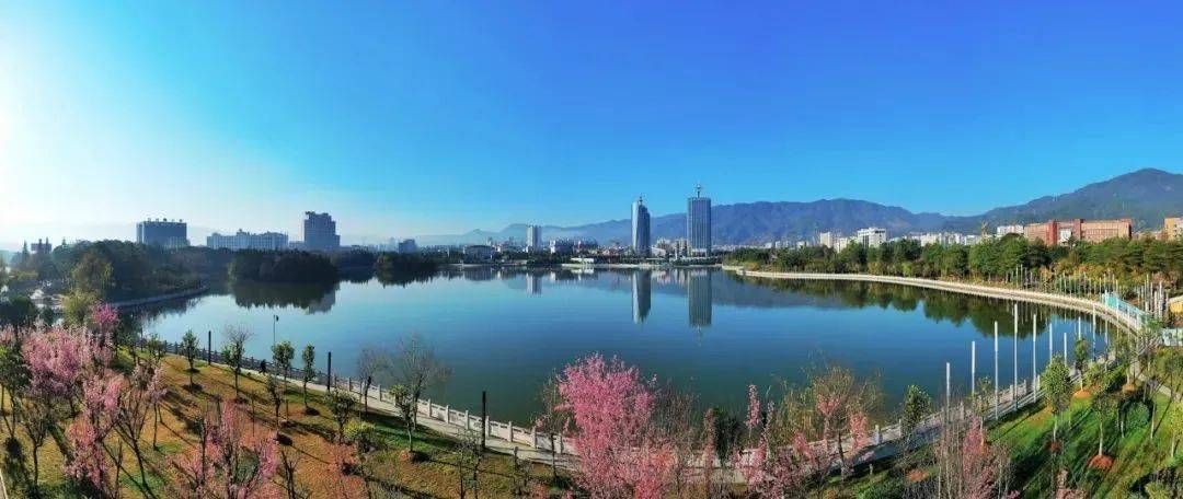 临沧玉龙湖公园图片