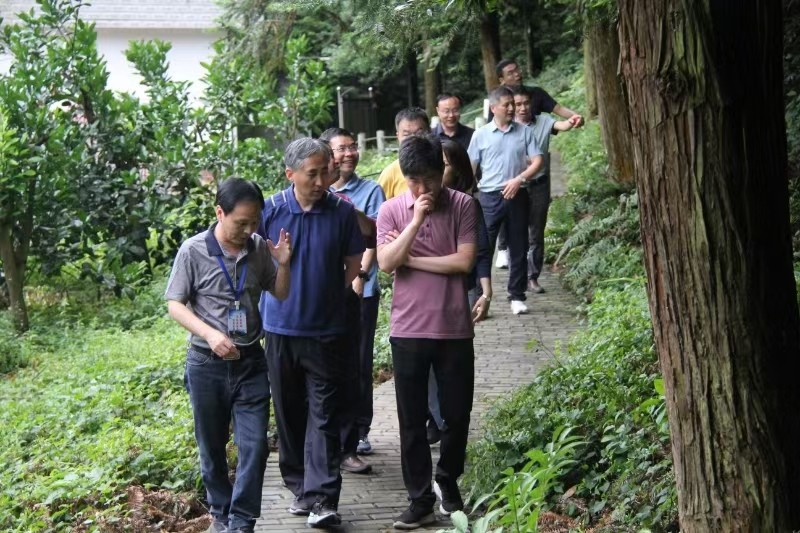 (安福县林业局 刘伟芳,明月山林场 郑雪梅,谷源山林场 缪毅智)