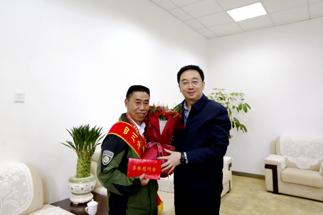 四川唐家河国家级自然保护区马文虎一位拥有多项技能的野保人2022731