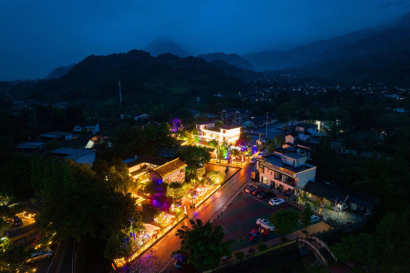 四川绵竹夜经济点亮乡村振兴新夜态