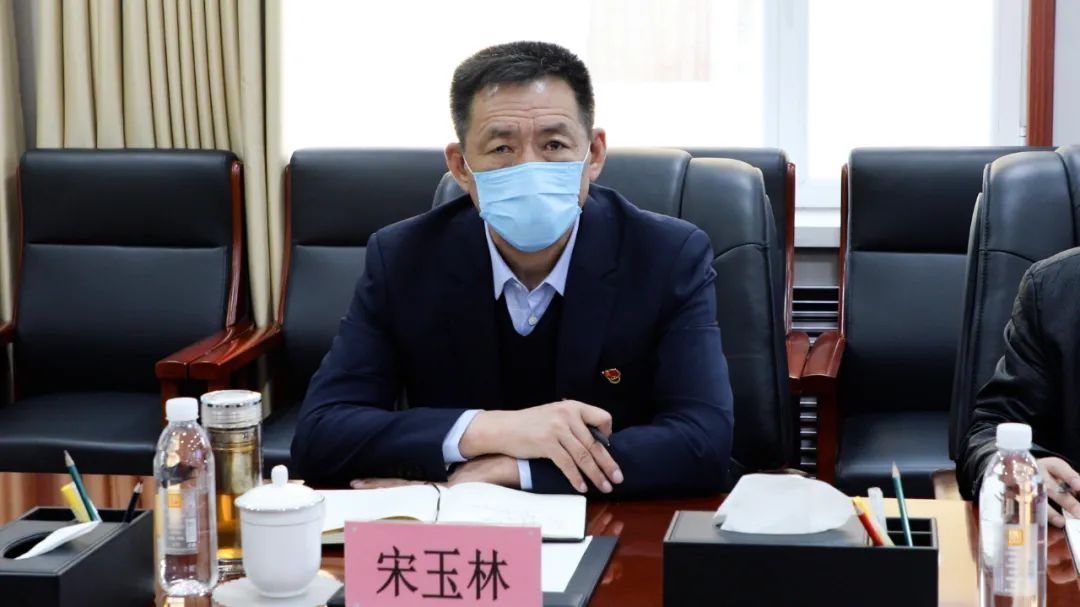 团成员,省委党校党教部主任朴林以《全面深刻把握党的二十大新思想,新