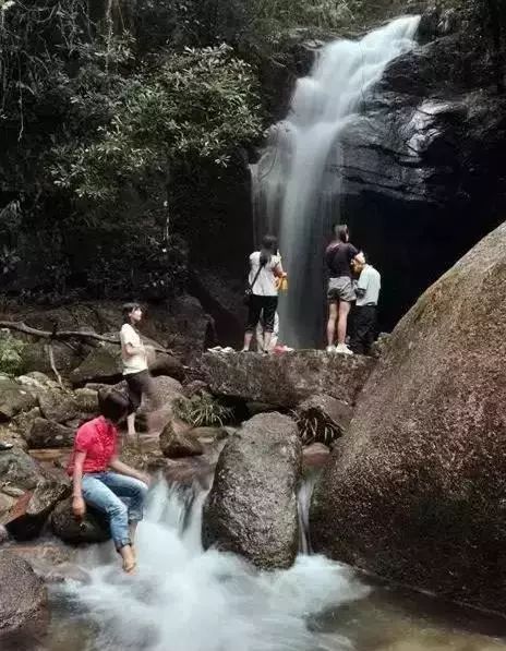 阳江这几座少有人去的山景色不输鸡笼顶