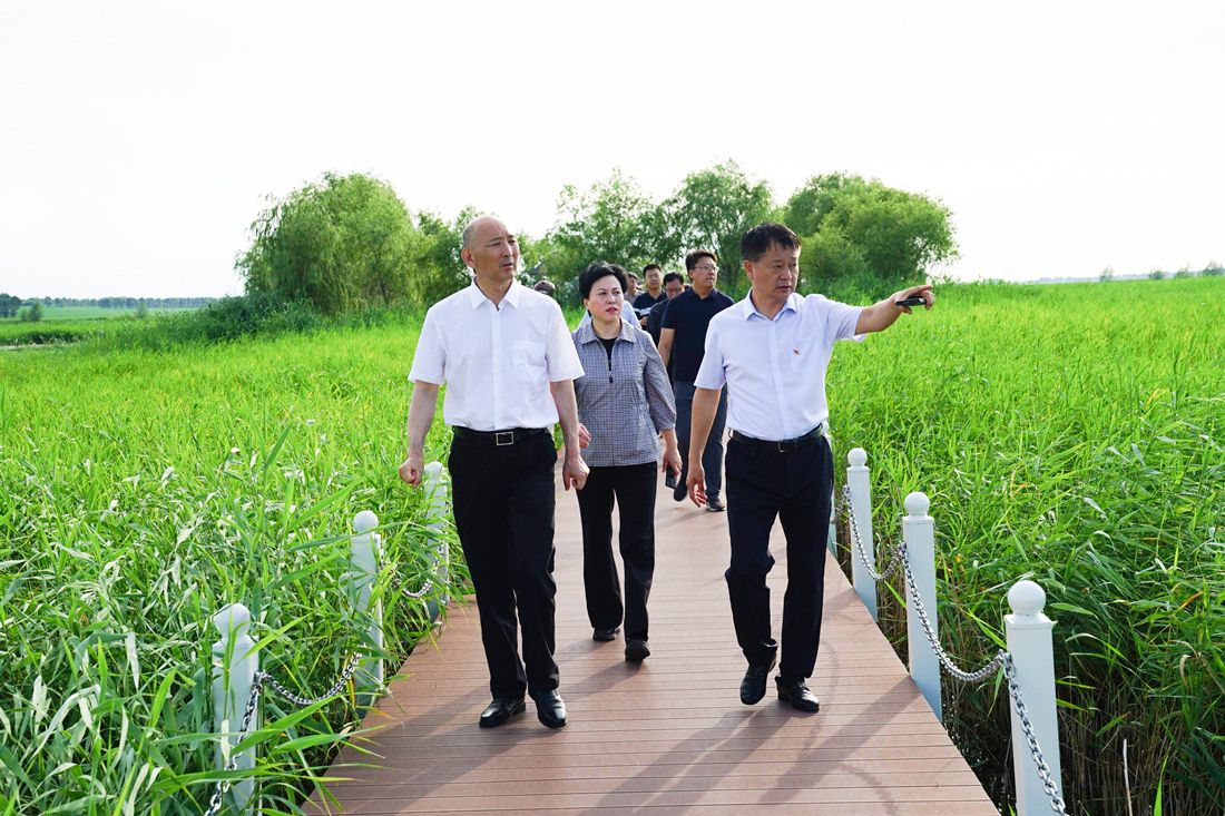 参加调研的还有:国家林业和草原局资源司司长徐济德,防火司司长