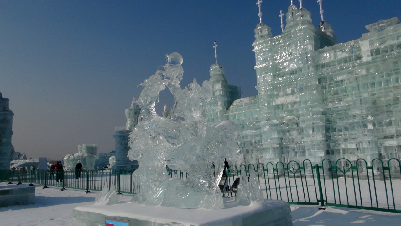 陽光下的冰雪大世界--5--國際冰雕賽作品