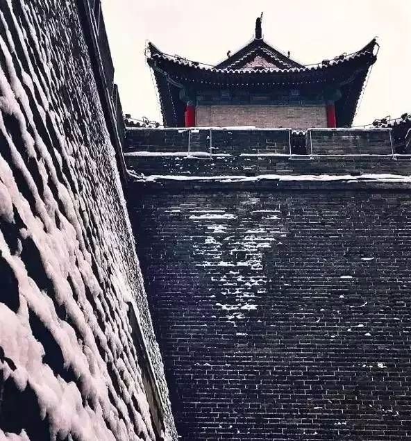 阆中古城雪景图片