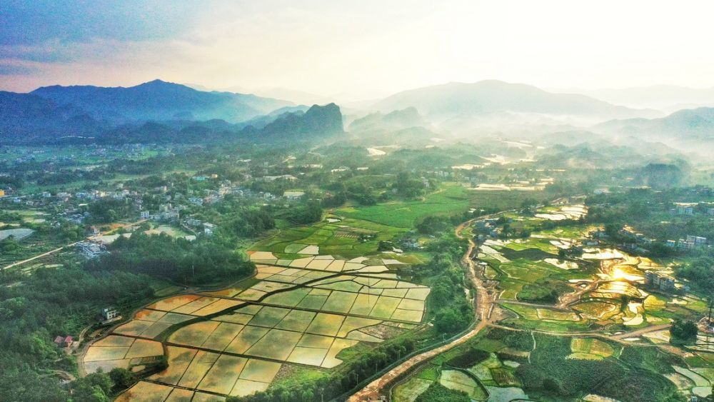 新华社江西会昌乡村景美田园如画